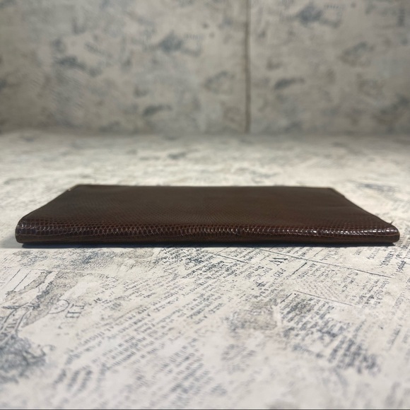 Smythson Antique lizard skin passport wallet with gold corners - Picture 5 of 15